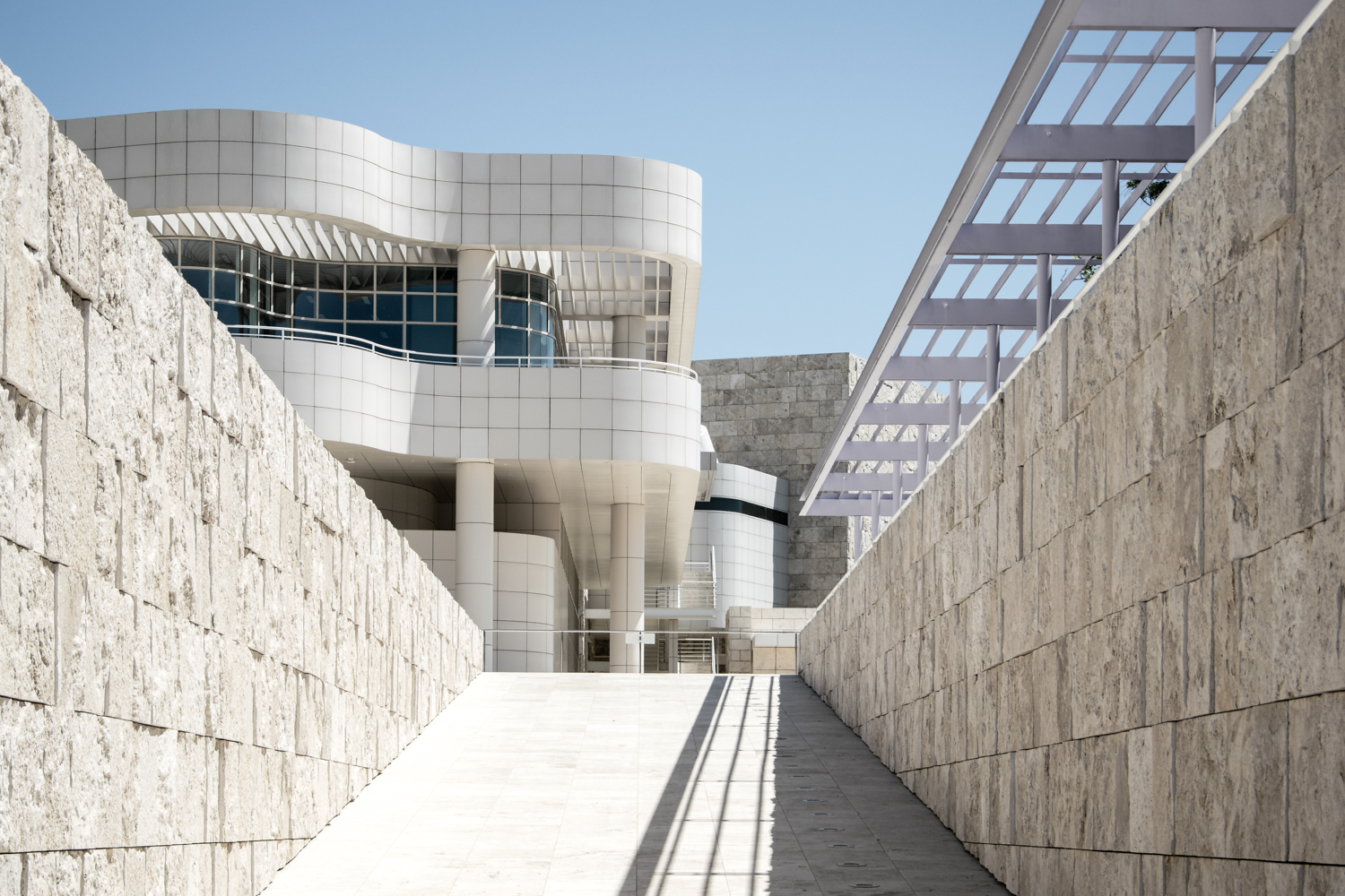 The Getty - Entrance ramp