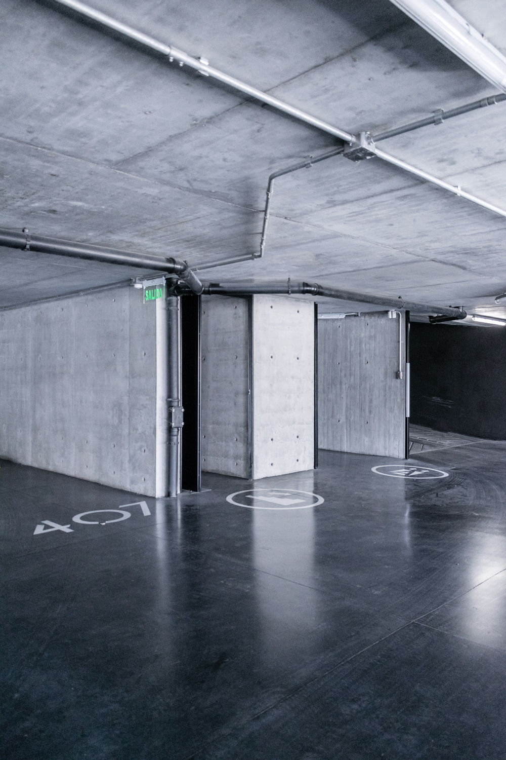 Estacionamiento Italia 723