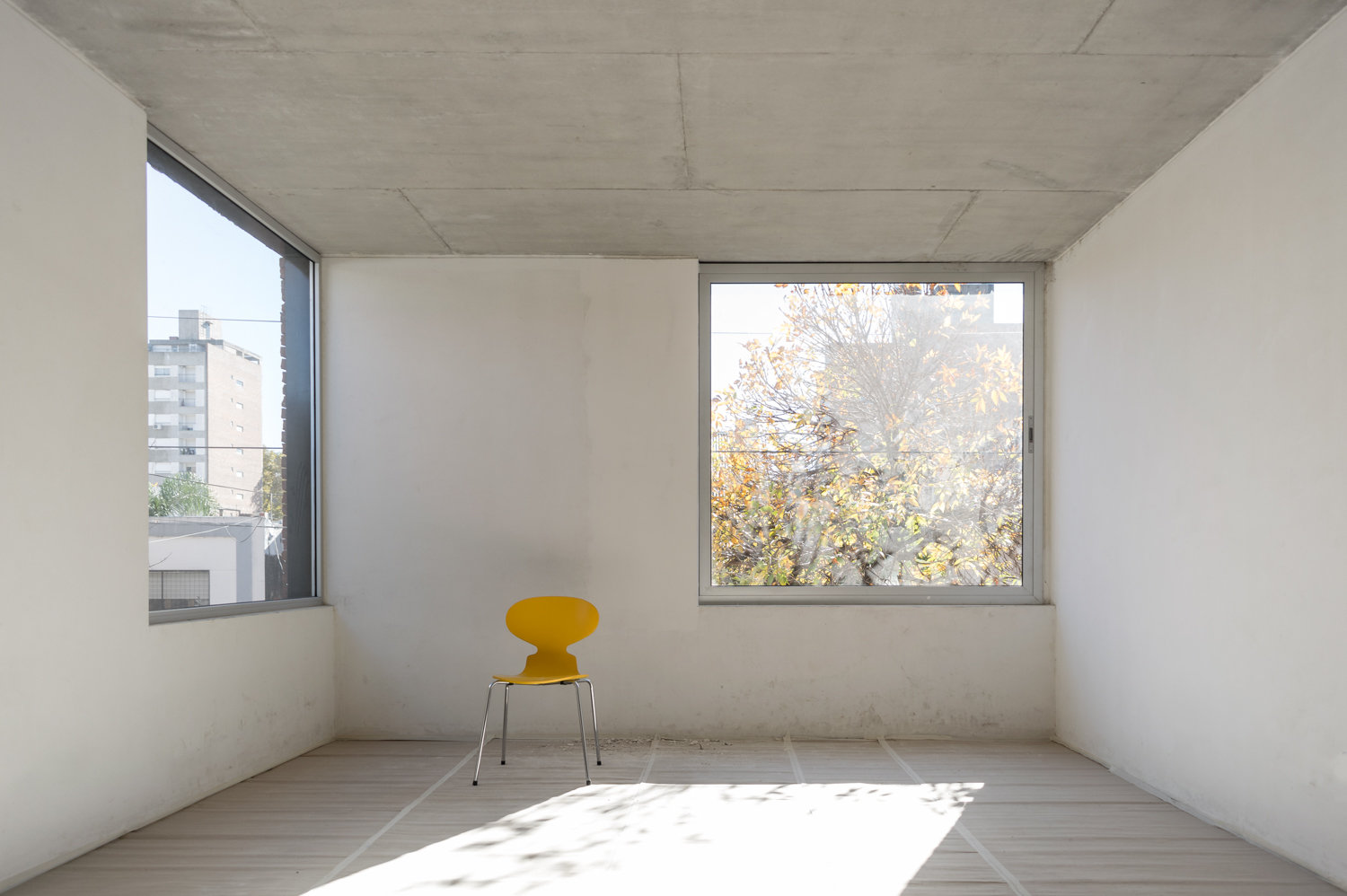レンガ造りの建物「Edificio de ladrillos」
