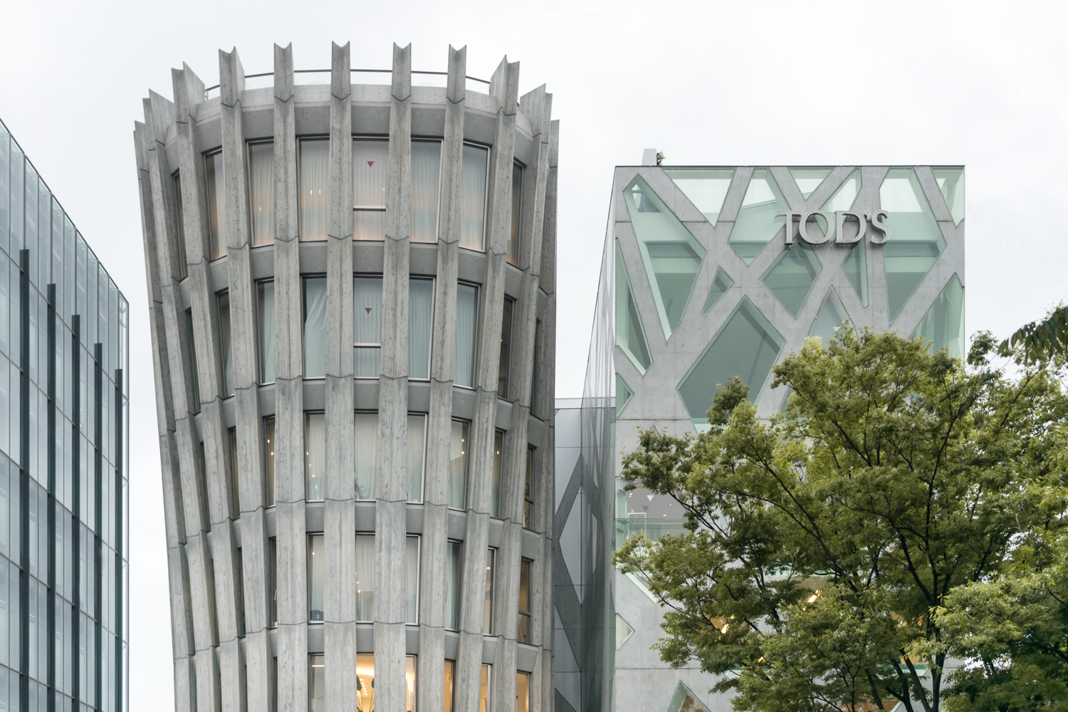 Tod's Omotesando - Fachada